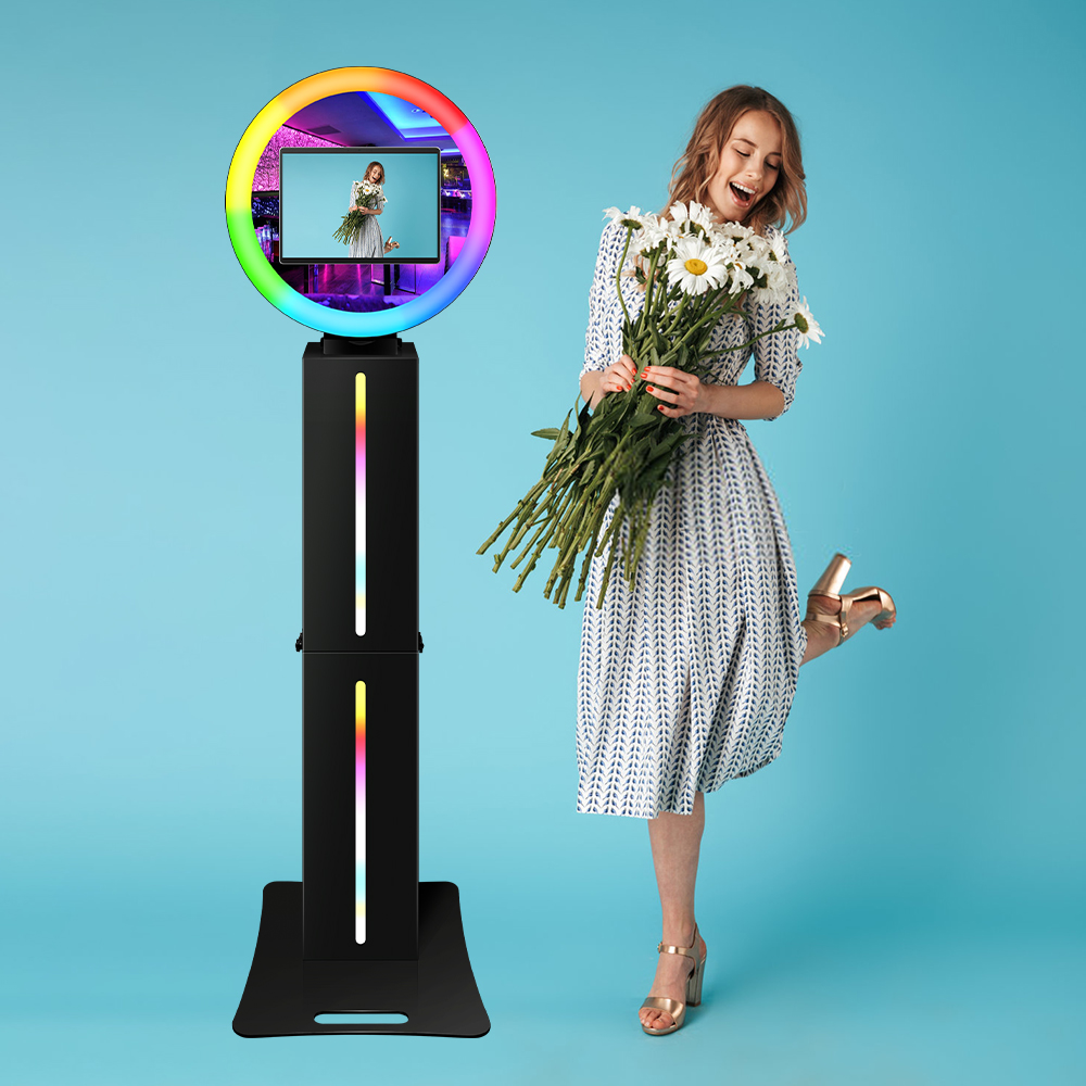 2024 New Black Portable Ring Light Selfie Booth with Flight Case for Wedding, Birthday Party, Dinner and Other Scenes iPad Photo Booth 2